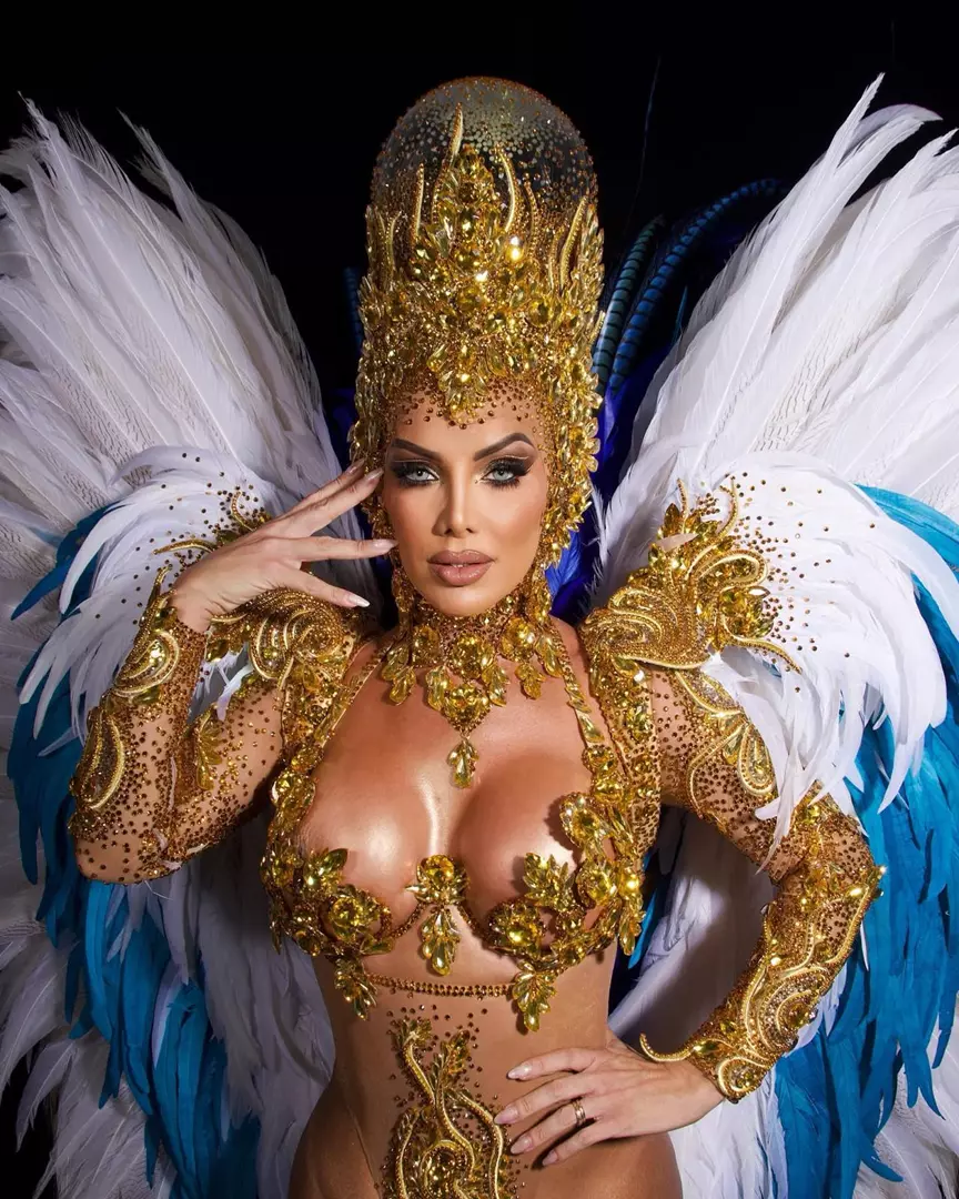 CAMILA PRINS NÃO É MAIS RAINHA DE BATERIA DO COLORADO DO BRÁS! ARTISTA TEM TRÊS OPÇÕES, PORÉM ESTÁ FOCADA NO DESCANSO PÓS CARNAVAL